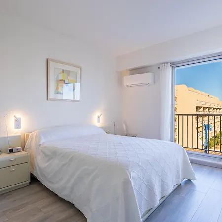 Port De La Gavine I-5 By Interhome Lägenhet Hyères